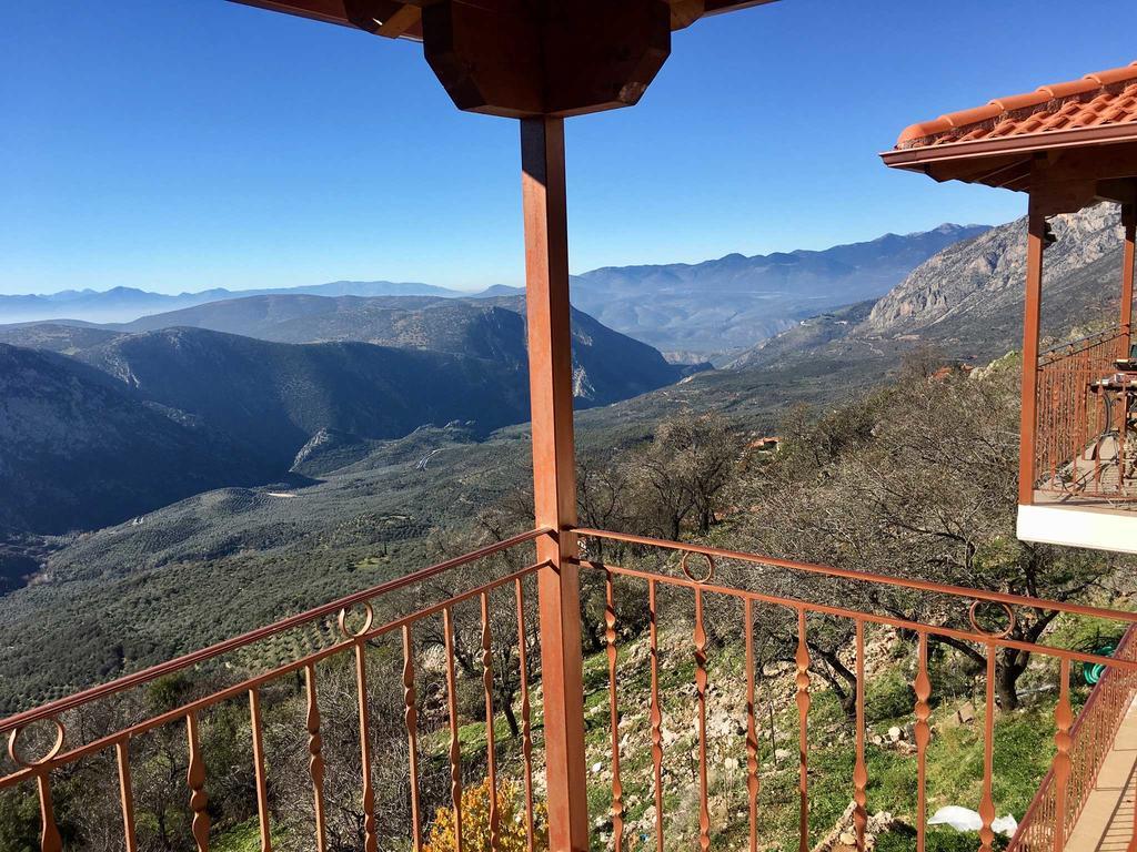 Almondhouse Suites With Fireplace - Adults Only Arachova Dış mekan fotoğraf