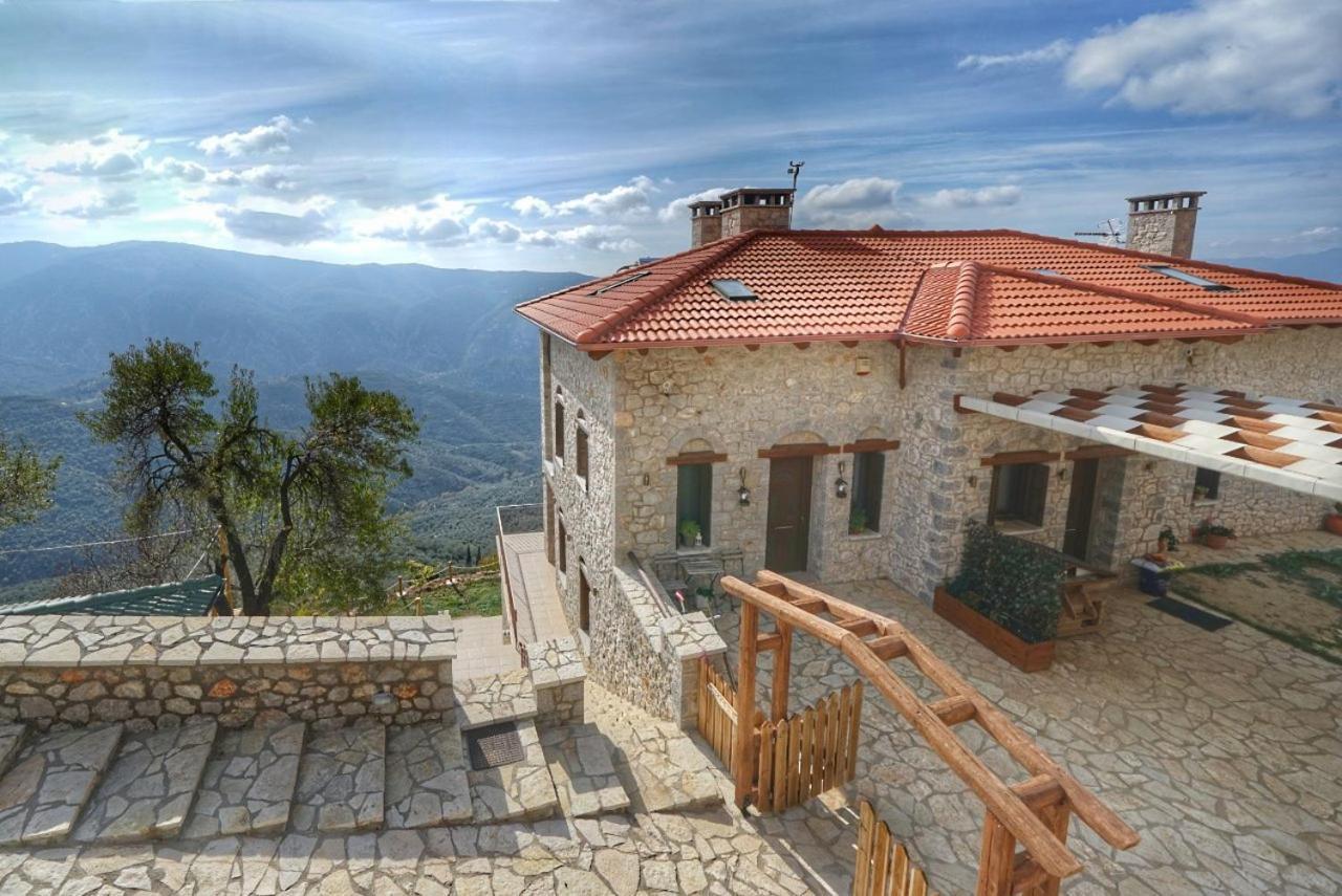 Almondhouse Suites With Fireplace - Adults Only Arachova Dış mekan fotoğraf