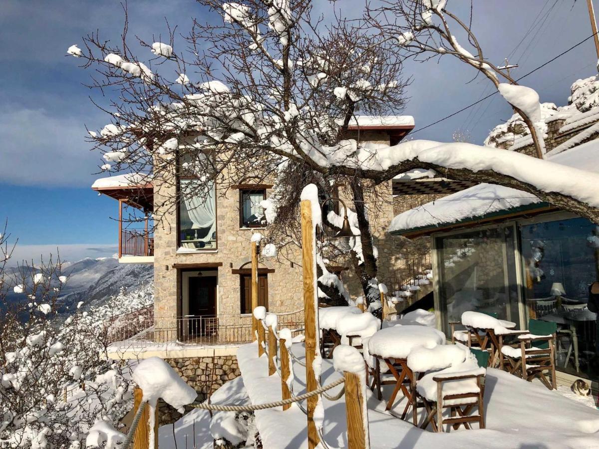 Almondhouse Suites With Fireplace - Adults Only Arachova Dış mekan fotoğraf